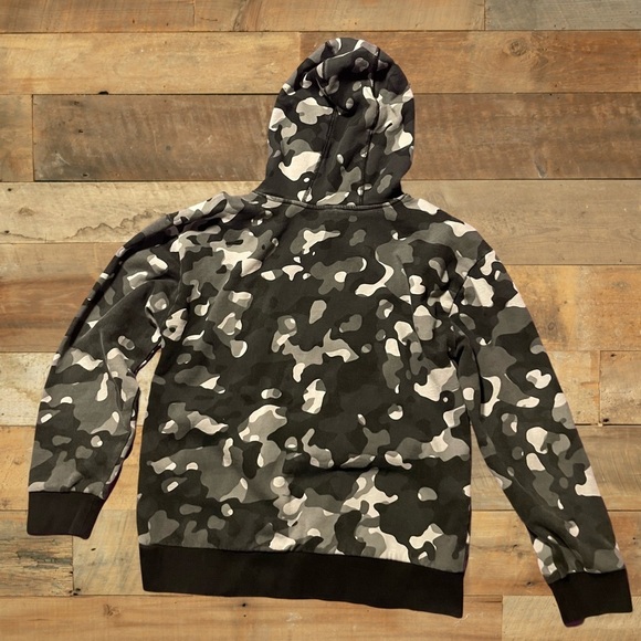 Adidas youth size hoodie size XL - Picture 2 of 3